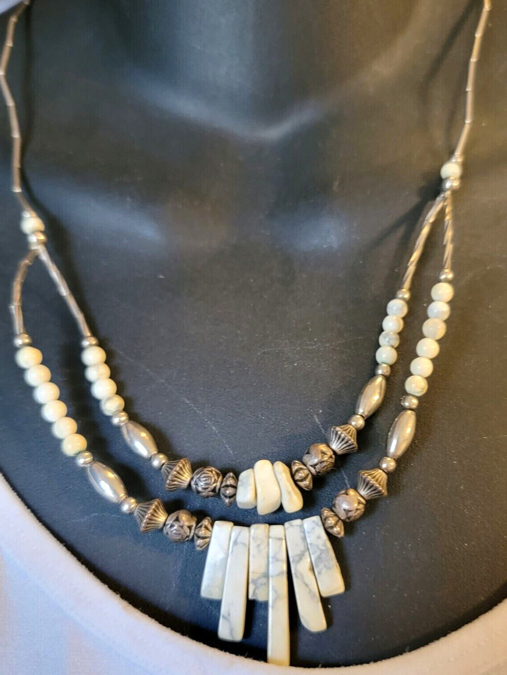 Vintage Heishi Bib Necklace White Gray Botswana Agate Silver-tone wh03-16‎